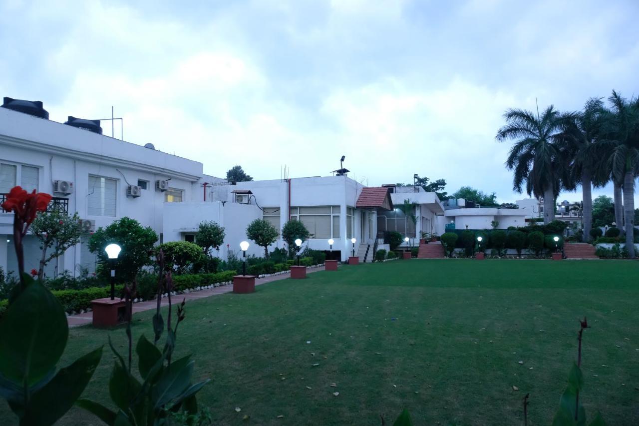 Black Mango Resort Kala Amb 외부 사진